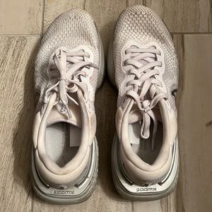 White Nike Zoomx Running Shoes